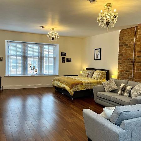 The Bards Loft, Large Studio Apartment Ayr Ngoại thất bức ảnh